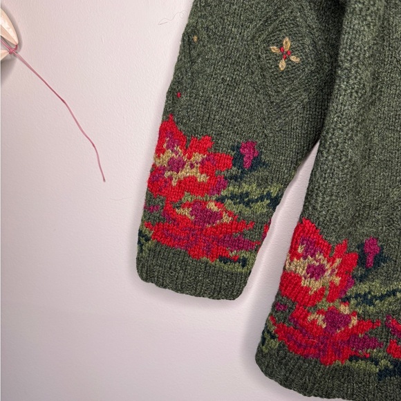 VTG Vintage L.L. Bean 100% wool cable sweater green floral S - Picture 4 of 10